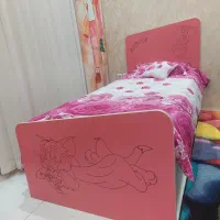 ۲عدد تخت به همراه ۲عدد  تشک