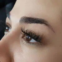 اجاره صندلی و انجام خدمات در لاینهای زیبایی|خدمات آرایشگری و زیبایی|اصفهان, شیخ اشراق|دیوار