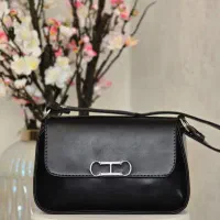 روز مادر با هزینه شکلات ،کیف هدیه بدید|کیف، کفش، کمربند|زنجان, |دیوار