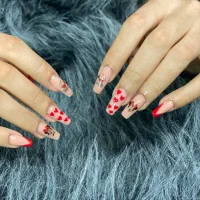 کاشت و ترمیم ناخن|خدمات آرایشگری و زیبایی|شیراز, شهرک مطهری|دیوار