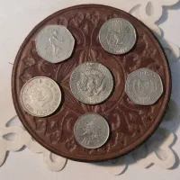 تعدادی سکه پول خارجی قدیمی