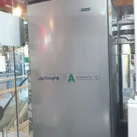 یخچال ایستکول ۹ فوت تک و تعداد