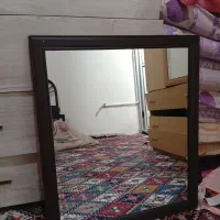 آینه در حد نو بسیار تمیز و سالم سالم