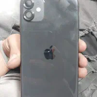 اپل iPhone 11 با حافظهٔ ۱۲۸ گیگابایت