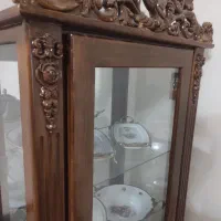 بوفه‌ی قهوه ای