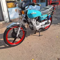 موتورسیکلت ۲۰۰ طرح هندا