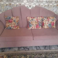 مبل هفت نفره همراه جلو مبلی و دوتا میز عسلی