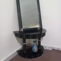 آیینه و کنسول