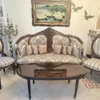 مبل ۷ نفره با ۴ میزبان و نهار خوری ۸ نفره
