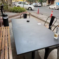 چهار عدد میز فلزی مناسب فضای باز