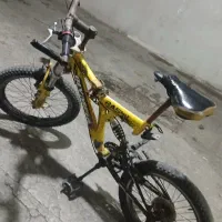 دوچرخه زرد قناری ۲۴