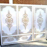 در حیاطی درب، درب فرفورژه درباغ، لادن ترک|خدمات پیشه و مهارت|اصفهان, باغ دریاچه|دیوار