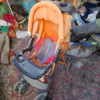 کالسکه و لالایی بچه