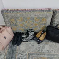 تعدادی کیف وکفش