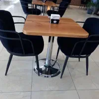 میز و صندلی