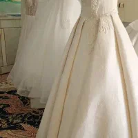 تعدادی لباس عروس با قیمت مناسب