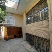 اجاره ویلایی/ دو طبقه/ دربست /خیابان عسکریه/|اجارهٔ خانه و ویلا|اصفهان, عسگریه|دیوار