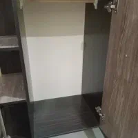 کمد۲کشو ویترین دار یک کشو ریلش باید تعمیر بشه|جاکفشی، کمد، دراور|تهران, دولاب|دیوار