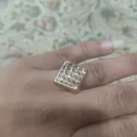 انگشتر طلا وزن حدود ۵ گرم ب دلیل امنیتی
