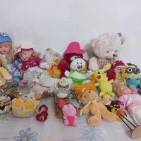 تعدادی عروسک سالم