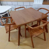 میز غذاخوری چهارنفره