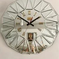 ساعت دیواری