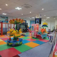 نیروی خانم برای پارک بازی