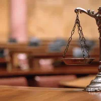 استخدام مدیر دفتر و منشی تمام وقت آقا
