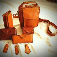 کیف رودوشی چرم گاوی|کیف، کفش، کمربند|شاهین‌شهر, خانه کارگر|دیوار