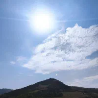 آپارتمان ۹۰ متری ، طبقه اول نورگیر و خوش دسترس