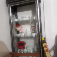 گنجه سالم فقط شیشه شکسته