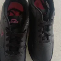 کفش ورزشی زنانه اصل Slazenger Classic مشکی و صورتی