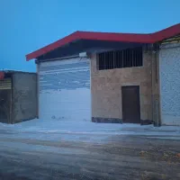 سوله-تجاری-نزدیک-به-خیابان-اصلی-حاشیه