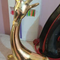 مجسمه طلائی