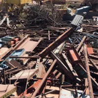 خرید همه رقم ضایعات آهن آلمینیوم درب و پنجره