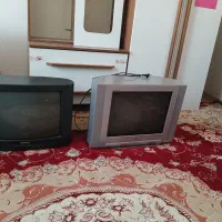 تلویزیون دوتا21اینچ ومیزتلویزیون سالم