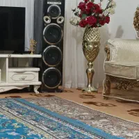 گلدان شیشه ای سالم همراه گل