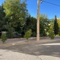 کلنگی-بیست-متری-بیمارستان-با-مجوز-4-طبقه