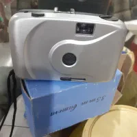 دوربین عکاسی قدیمی باطری خور  حراجی تقریبا مفت