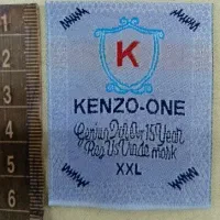 مارک،لیبل پشت یقه پیراهن مردانه