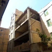 واحد ۶۰ متری نیمه کاره در میثم ۳ طبقه دوم