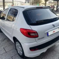 207 مدل 1400 تمیز