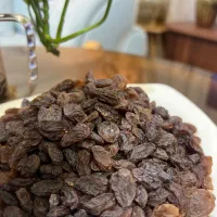 مویز،غوره کشمش اعلا ،شیره ی انگور کاملا ارگانیک
