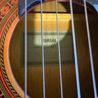گیتار یاماها ((yamaha ((c40|گیتار، بیس، امپلیفایر|گرگان, |دیوار