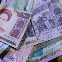 اسکناس قدیم مهر قرمز