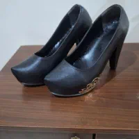 کفش مجلسی پاشنه بلند چرم و ورنی