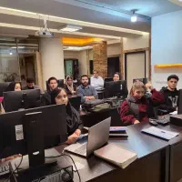 اجاره-اتاق-مدیریتی-کلاس-درس-مشاوره-ساعتی-مرکز-شهر