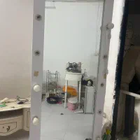 آیینه لامپی سالم فقط آیینه از وسط شکستع دیده نمیشه