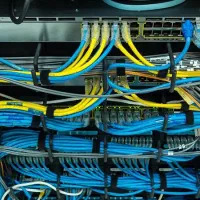 خدمات IT ، خدمات VOIP ، پشتیبانی شبکه