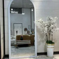 آیینه ایستاده گنبدی